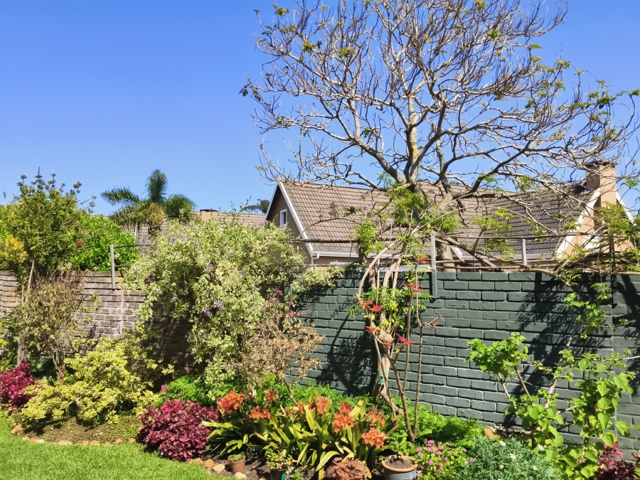 3 Bedroom Property for Sale in The Island Western Cape